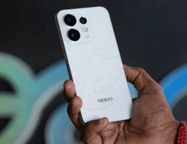 OPPO Reno16 series launches with new design and two screen sizes