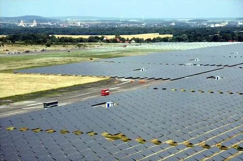 Construction of Europe’s largest floating solar power project