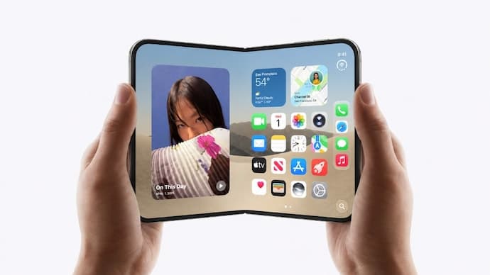 Apple says it will replace iPhone Duo handsets with screen problems