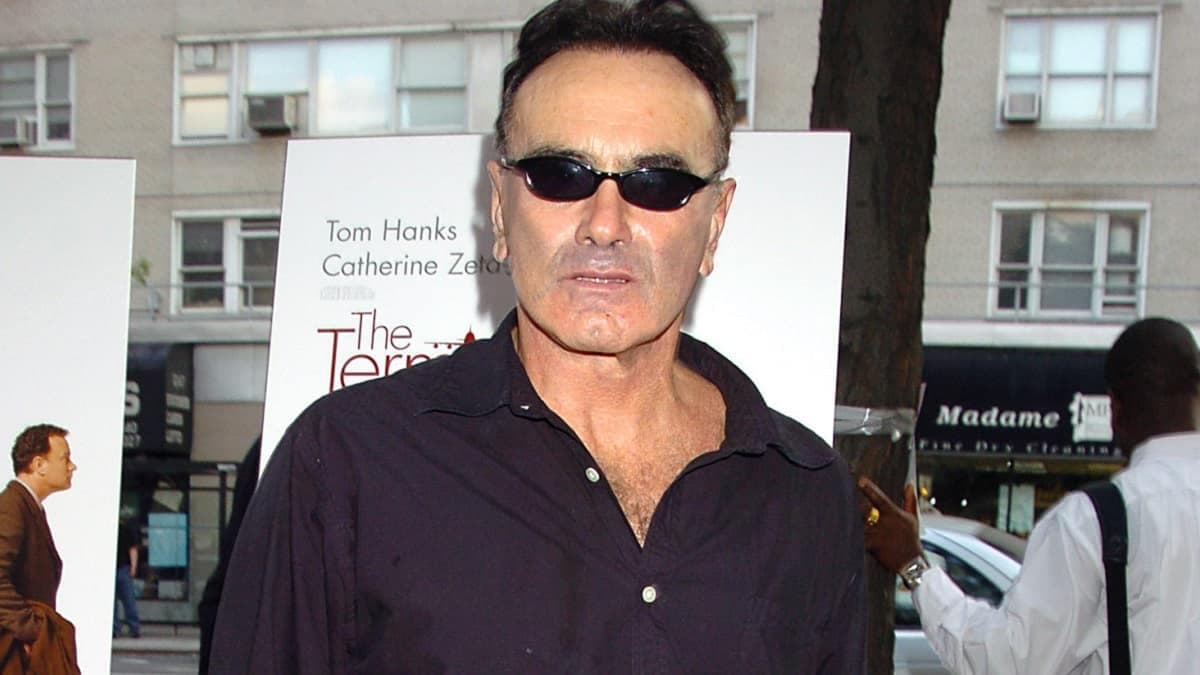 Dan Hedaya Net Worth