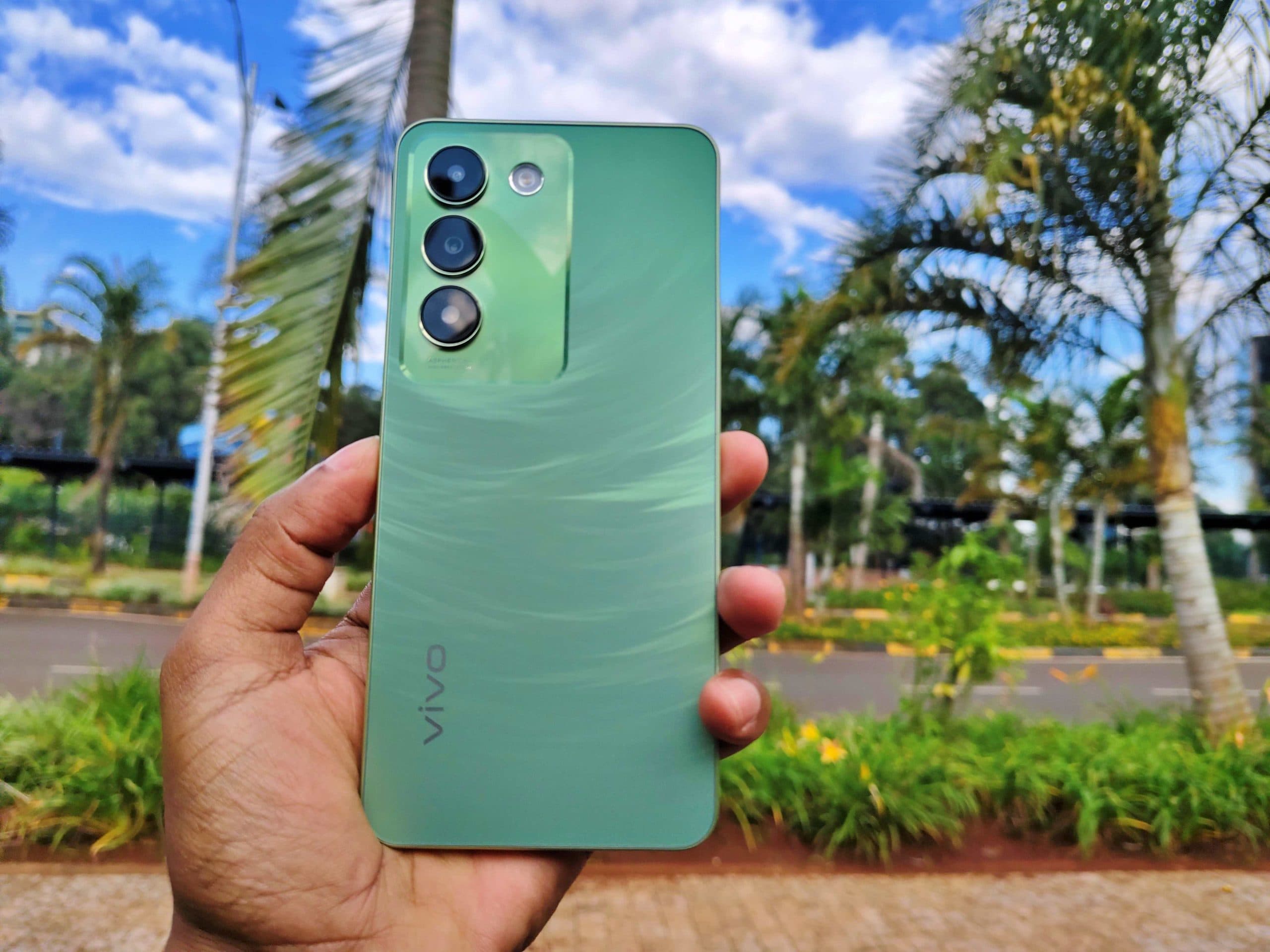 Vivo V30 Lite 4G Review: Eye-Popping, Formidable and Long-Lasting