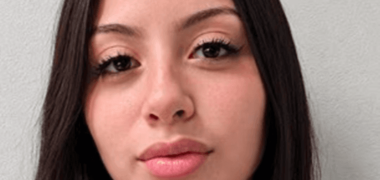 Sisters Caught Smiling as They’re Arrested Over Fatal Stabbing of Texas Mother of Five