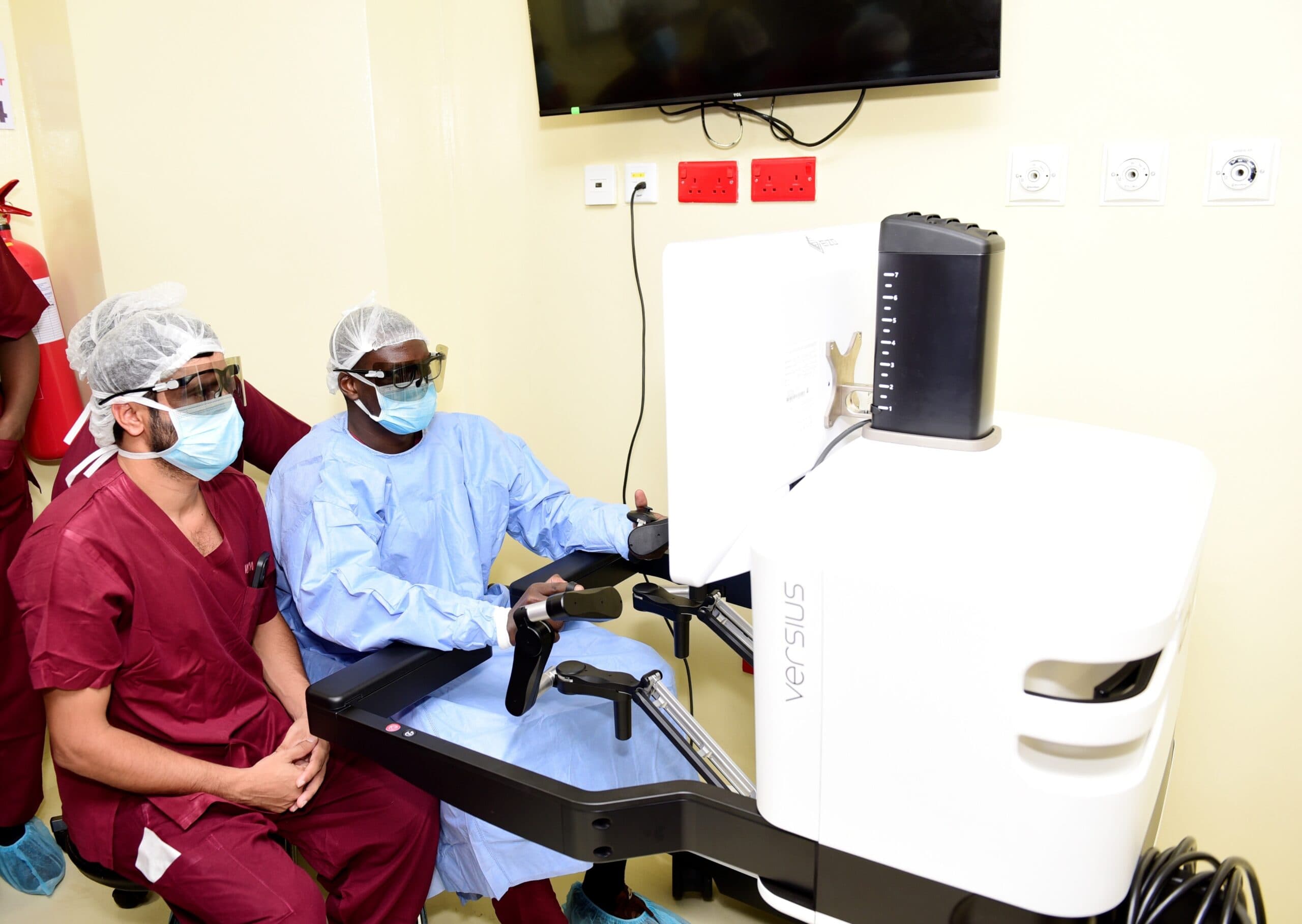 Aga Khan University Hospital performs region’s first robotic gallbladder surgery