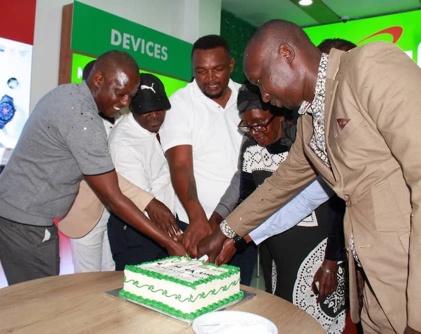 Ropem Telcom Re-opens Upgraded Nakuru Branch