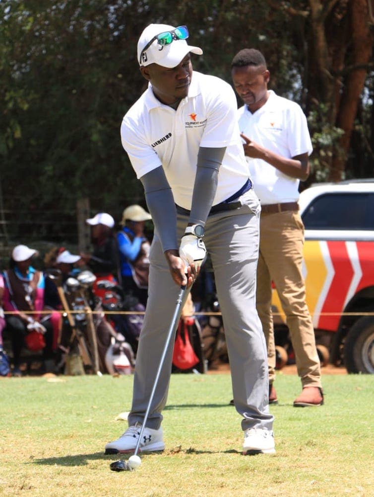 280 Golfers Scramble For Captain’s Prize Tournament