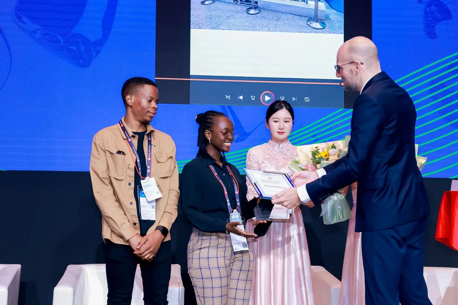 25 Kenyan Students Complete Huawei’s Digital Skills Immersion in Shanghai