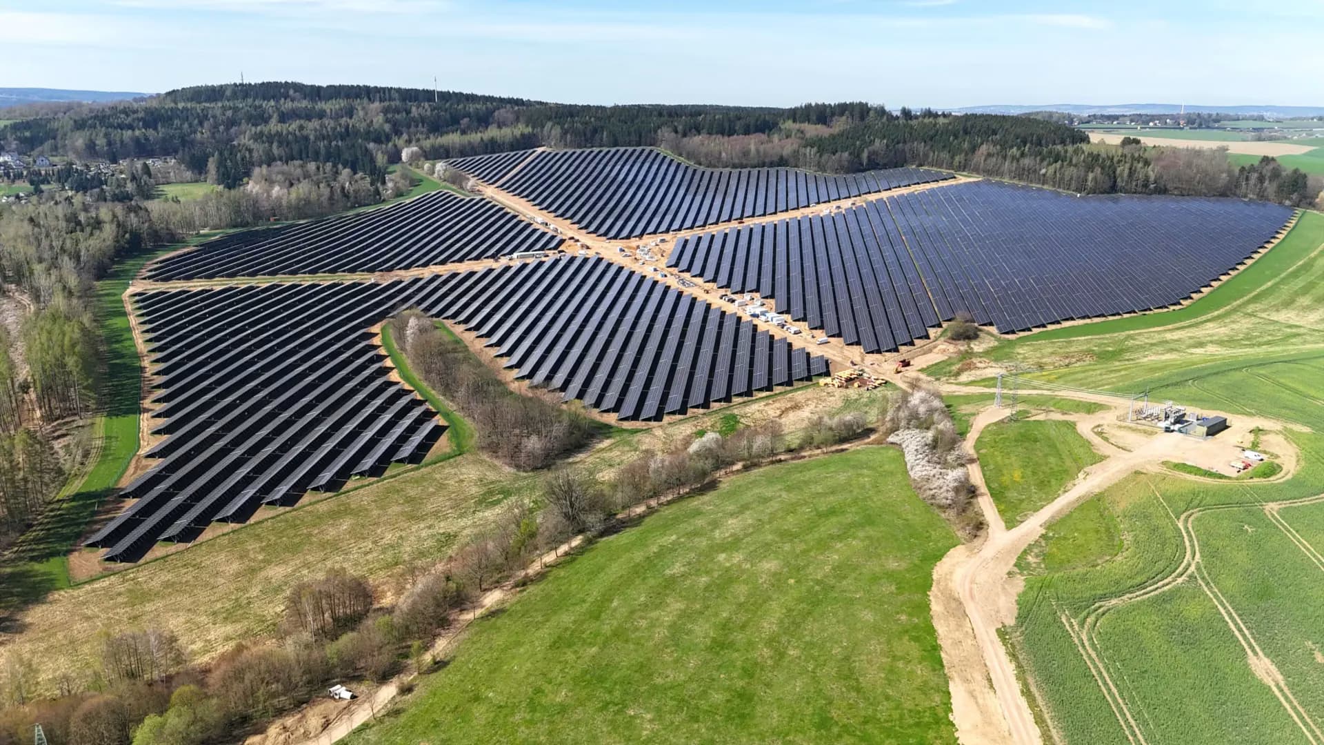 Goldbeck Solar Completes Construction of 40 Hectare Gornau Solar Park in Saxony, Germany
