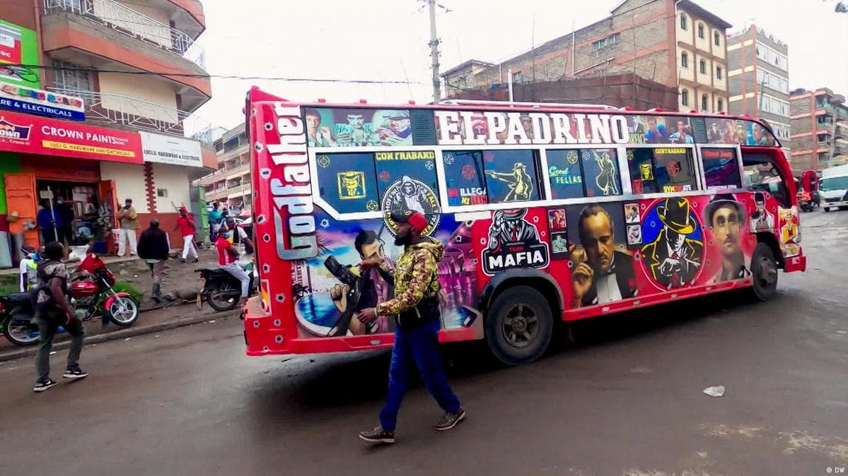 Ruto Directs NTSA to Allow Matatu Graffiti After Court Upheld Ban on PSV