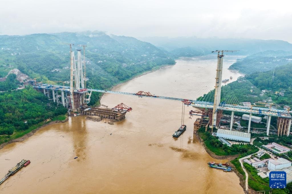 Shituo Yangtze River Bridge Railway Deck Closure Complete, World’s Largest Rail Cable-Stayed Bridge