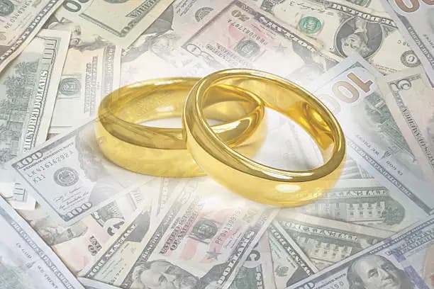 How to Ask for Cash as a Wedding Gift
