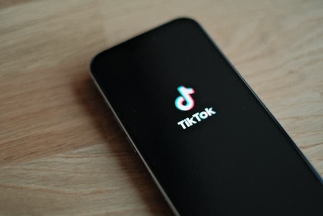 5 Best Websites to Buy TikTok Likes Safely in 2026