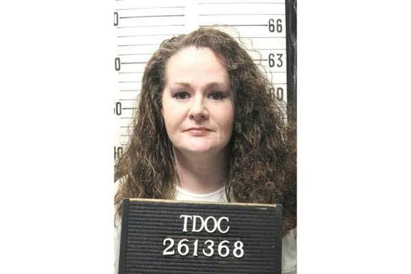 Execution of US murderer Christa Pike halted an hour before it was due to happen