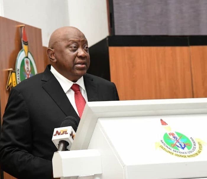 Mixed Reactions as Uhuru Kenyatta Rocks a Bald Head in Nigeria