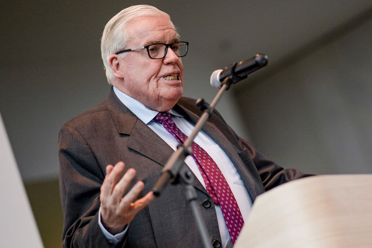 Klaus-Michael Kühne Net Worth