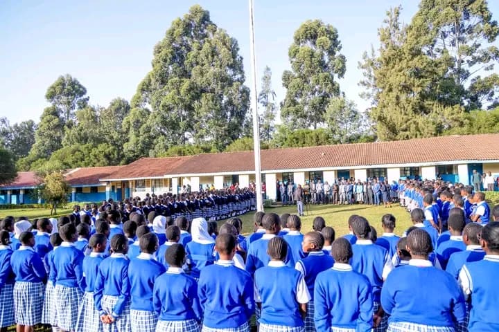 10,382 JSSs to receive smart boards in first phase
