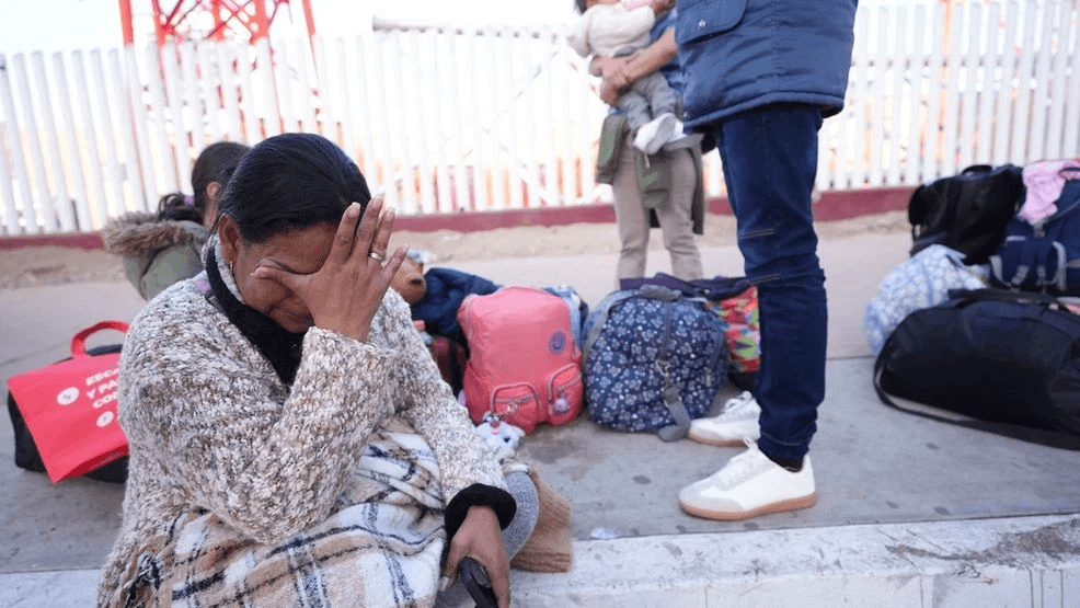 Trump offers illegal immigrants $1,000, paid travel to self-deport