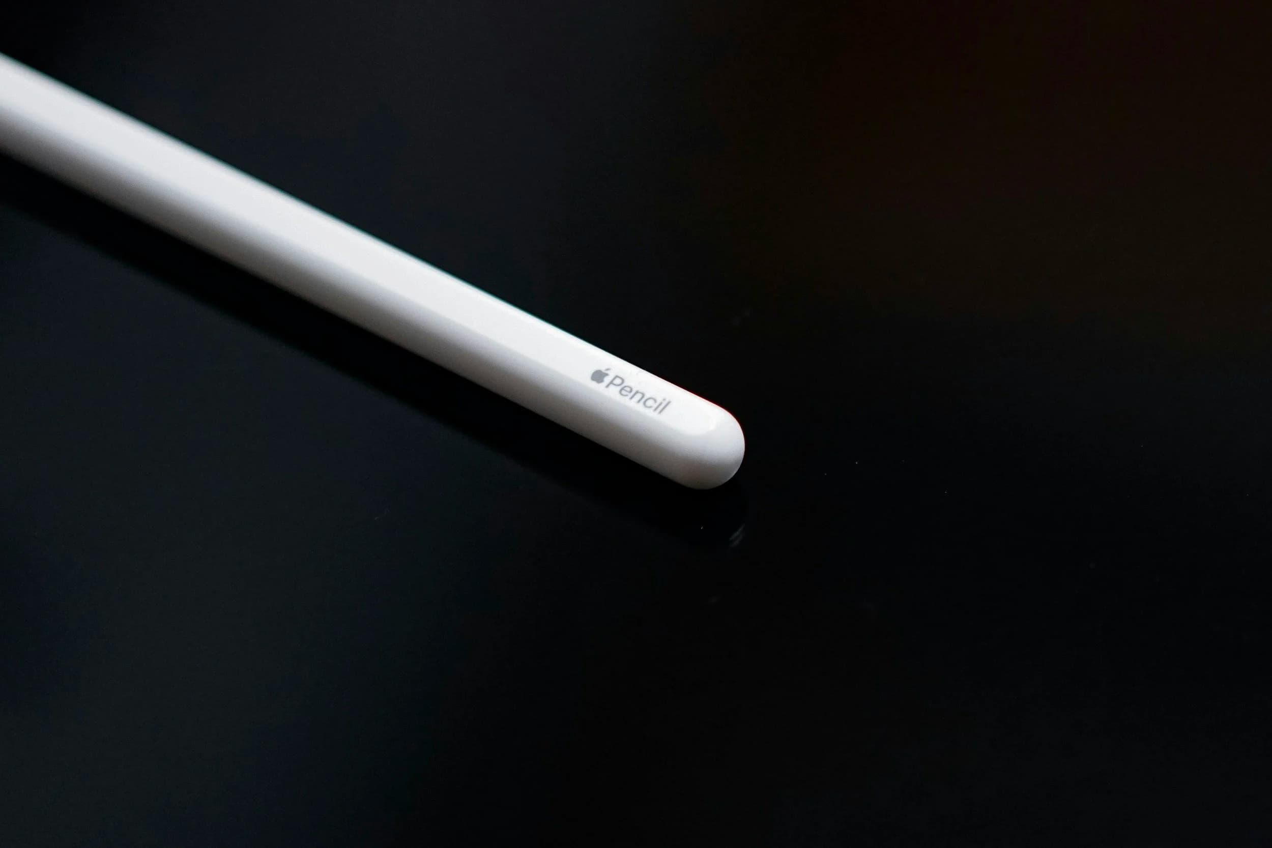 How to Charge Apple Pencil