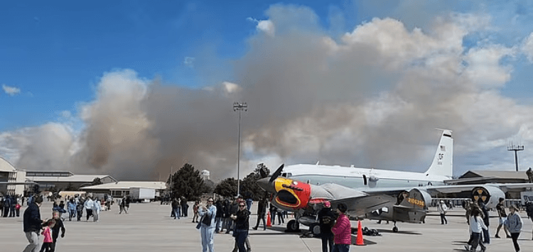 Four Pilots Escape Death After Navy Jets Smash Into Each Other at Idaho Air Show
