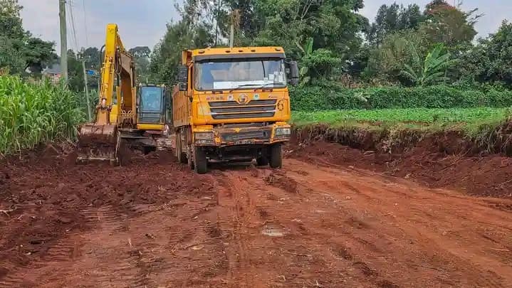 Kabete MP Wamacukuru inspects road upgrade