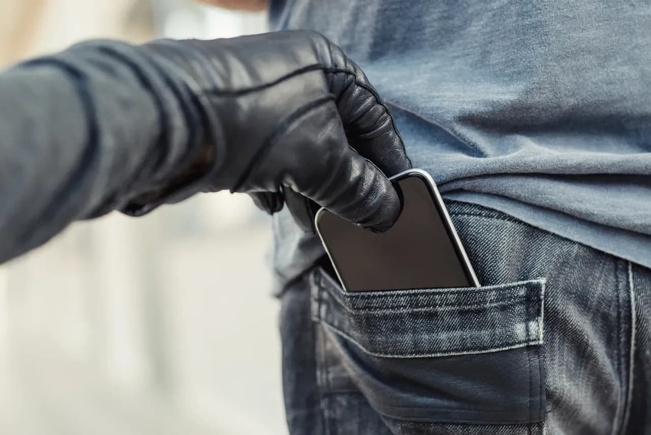 Following London Success, Apple Deploys Global Killswitch Feature to Eliminate Stolen iPhones Market