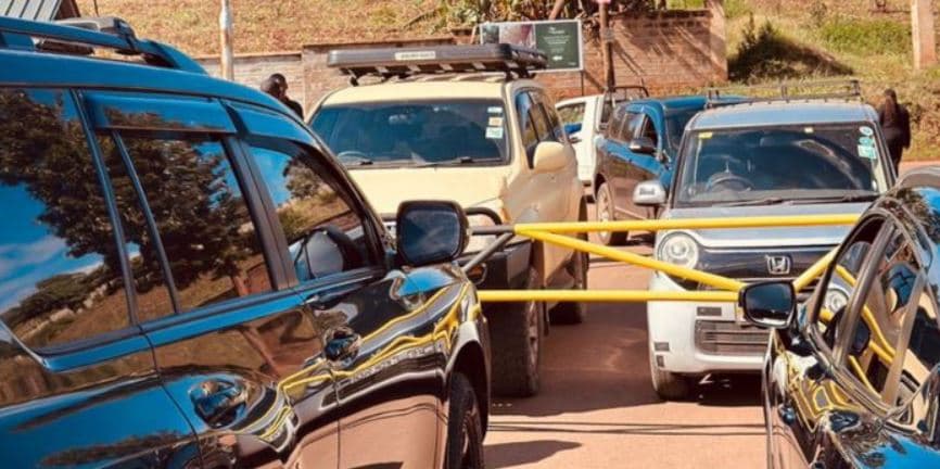 Runda Residents Accused of Charging Ksh 30,000 to Use Public Road