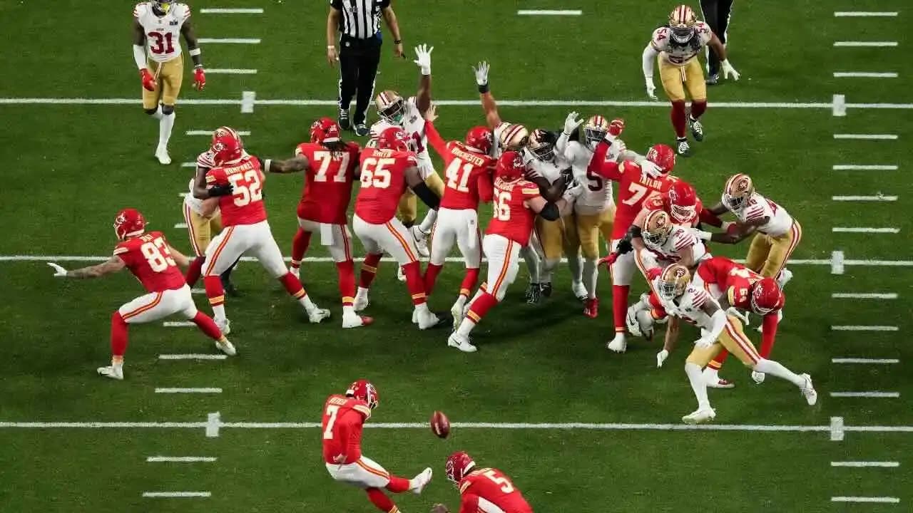 What happens if the Super Bowl ends in a tie?