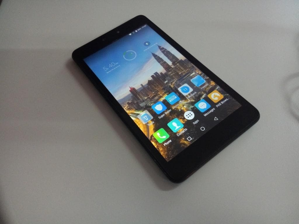 The Tecno DroiPad 7D Review: Something for the Whole Family!
