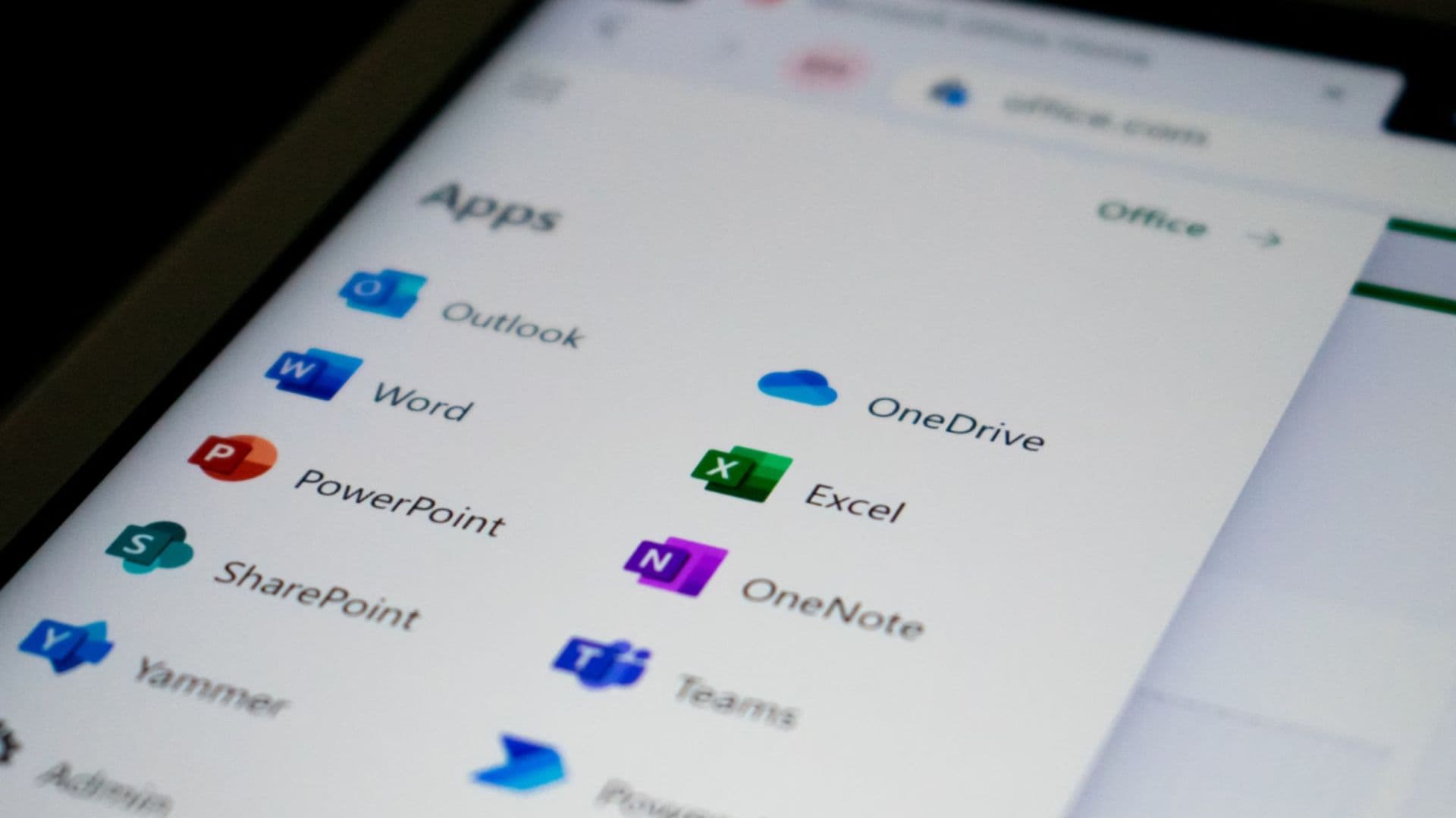 Microsoft 365 Outage Disrupts Teams, Outlook, and Cloud Services