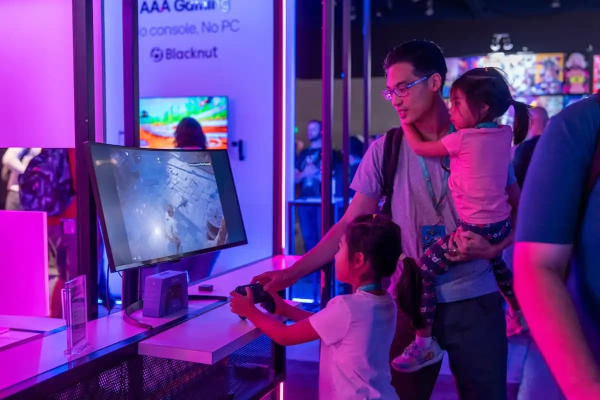LG Showcases Next-Gen Gaming with Groundbreaking webOS Cloud Tech at PAX West