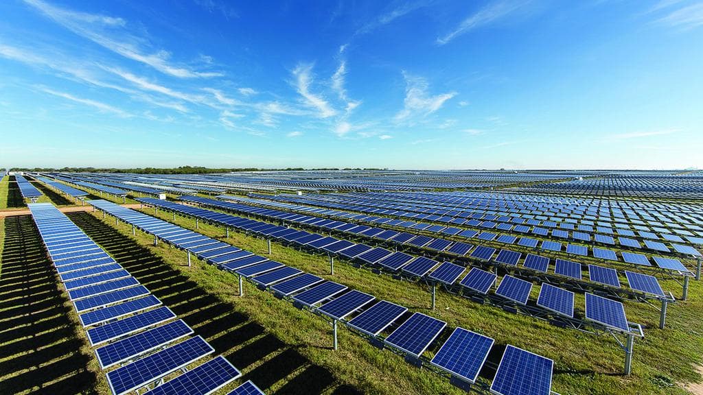 Bank Hapoalim’s US Arm Backs Ashtrom’s $200 Million El Patrimonio Solar Close as Construction Advances in Bexar County
