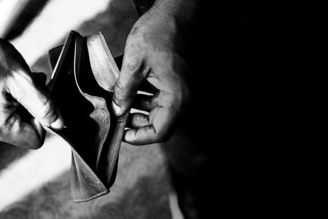 7 Financial Tips On What To Do During A Financial Crisis