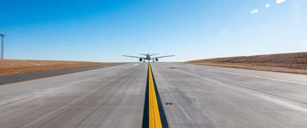 The Longest Commercial Airport Runways constructed in the USA