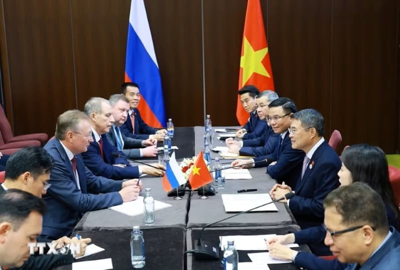 Vietnam Expands Partnership with Rosatom, Zarubezhneft on Nuclear, Low-Carbon Tech and Oil & Gas