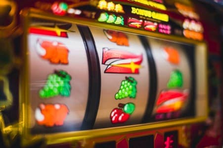 How to Play Casino Slots for Free Online