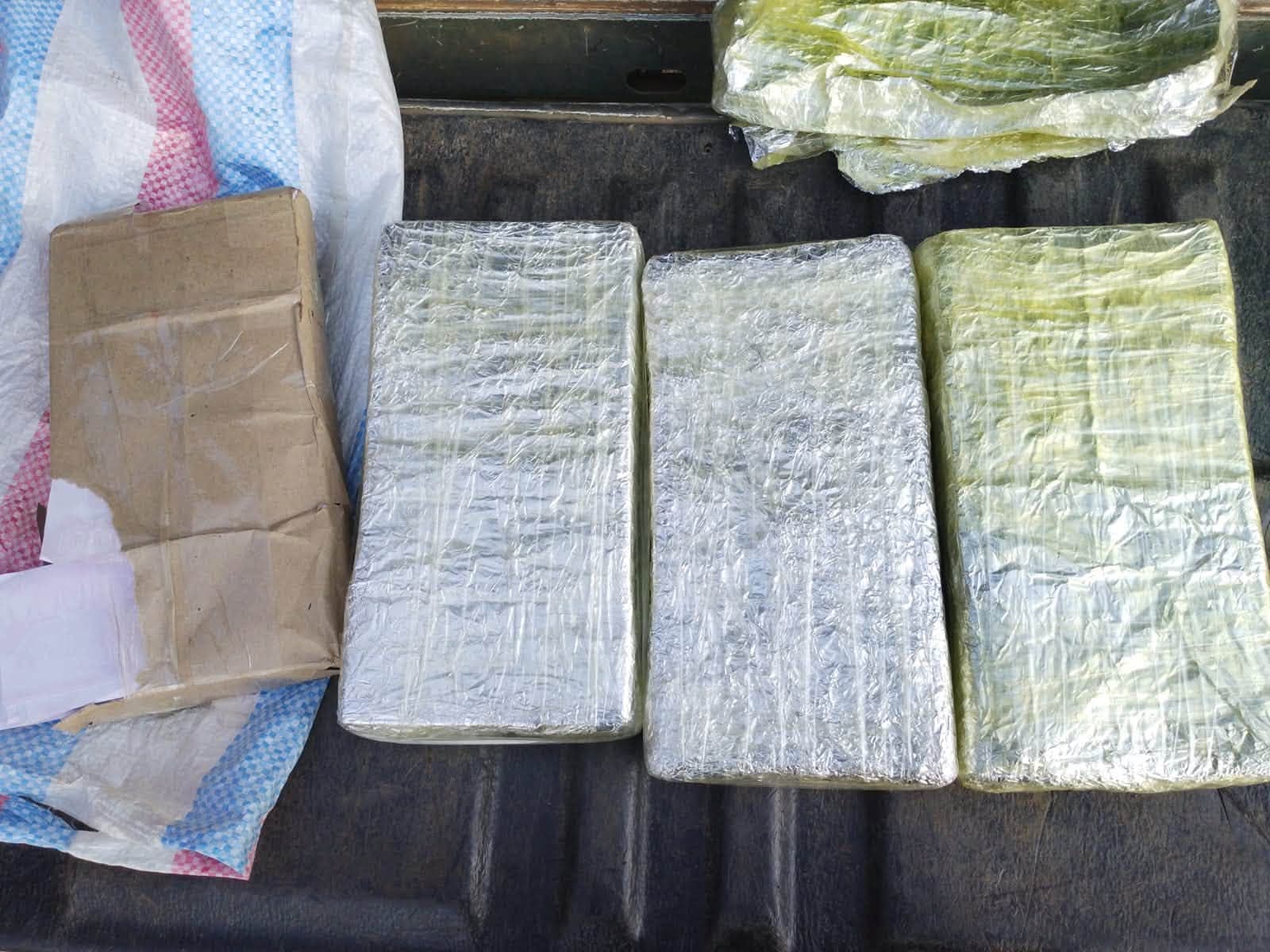 Two Arrested Along Thika-Garissa Highway With Sh6 Million in Suspected Counterfeit Notes