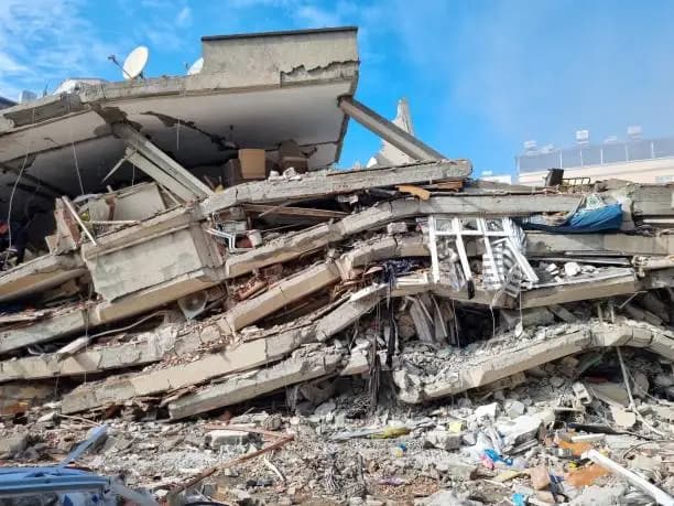 How to Know a Building Is About to Collapse