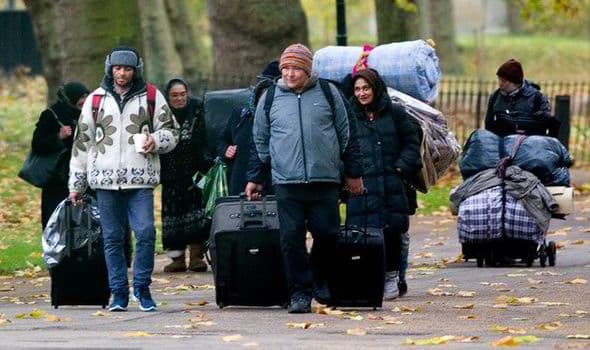 1.3 Million Immigrants in U.S. Face Deportation as Supreme Court Hearing Begins