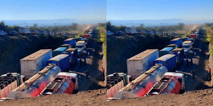 Heavy Traffic Leaves Hundreds of Motorists Stranded on Nairobi–Nakuru Highway