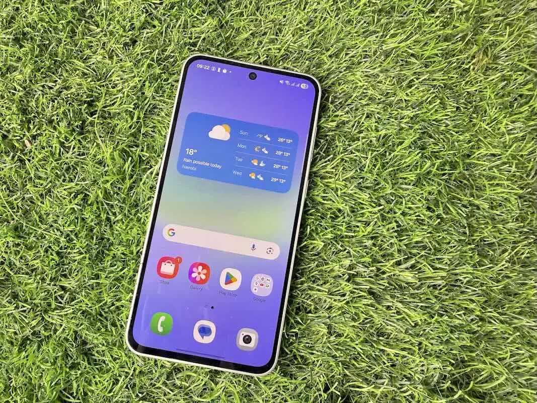 Samsung Galaxy A36 5G Review: The Midrange Phone That Finally Feels Just Right