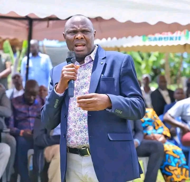 Head of Public Service calls for peaceful, issue-based politics