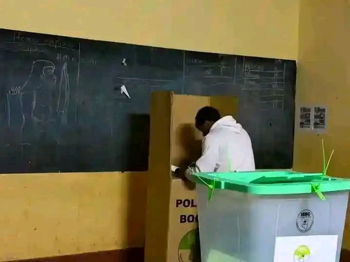 Voters vow to elect leaders based on merit