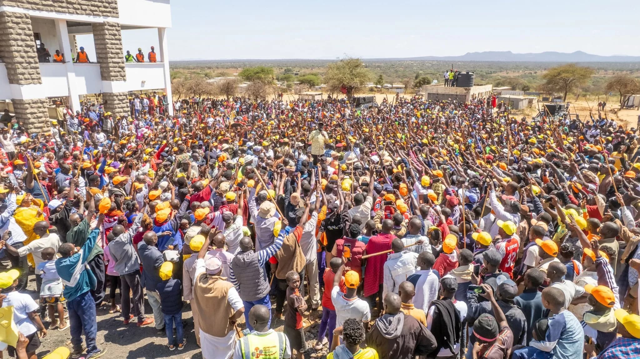 Ruto calls Sifuna, Linda Mwananchi team ‘fools’ over housing