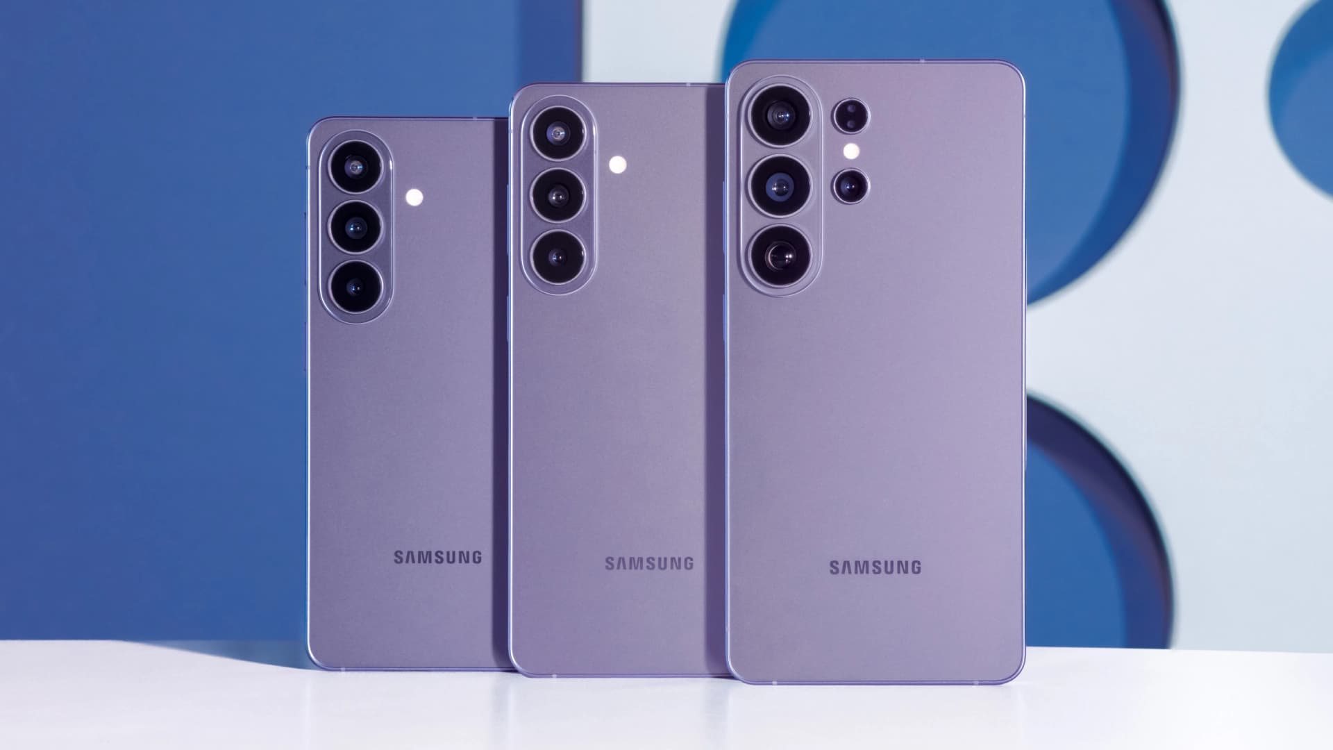 Samsung Unveils Galaxy S26 with Built-In Privacy Screen