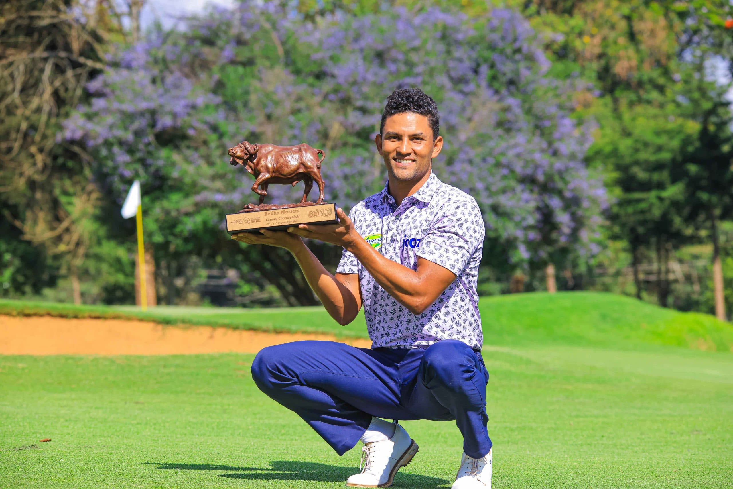Snow shines in South Africa to secure Sunshine Tour Card