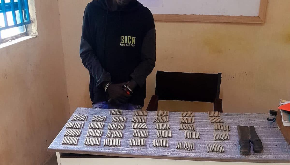 War on drugs: Police seize hundreds of bhang rolls in Kiambu, Kirinyaga