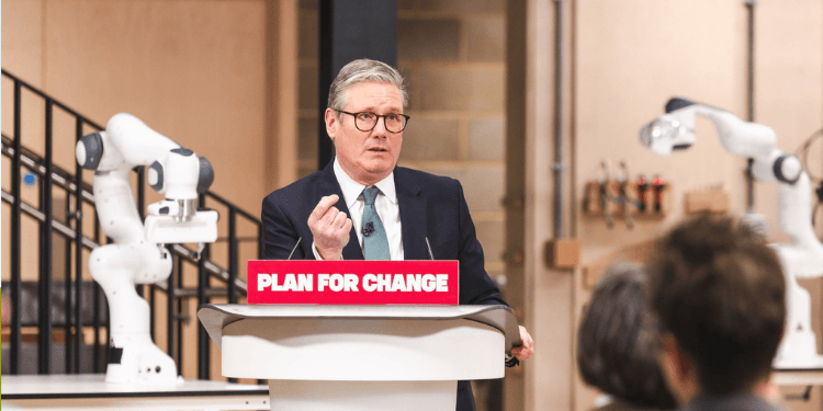 UK Hastily Reacts After Reports That Iran Has Capability to Hit London