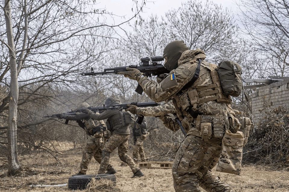 Ukraine soldiers capture Kenyan men fighting for Russia
