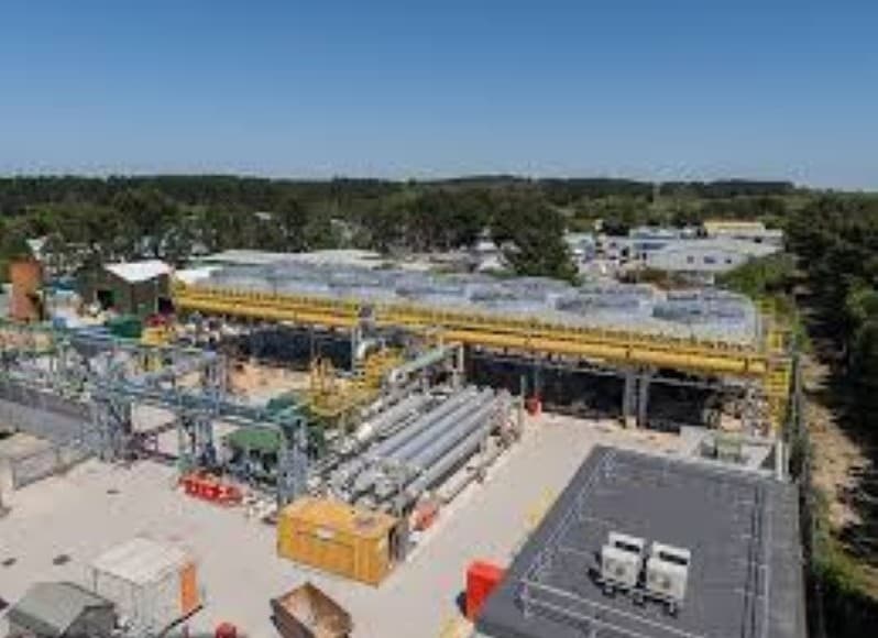 United Downs, the UK’s first deep geothermal power plant, now produces electricity in Cornwall while extracting lithium