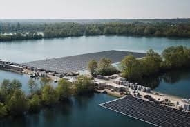 Europe’s Largest Floating Solar Power Plant Under Construction in France: Les Îlots Blandin