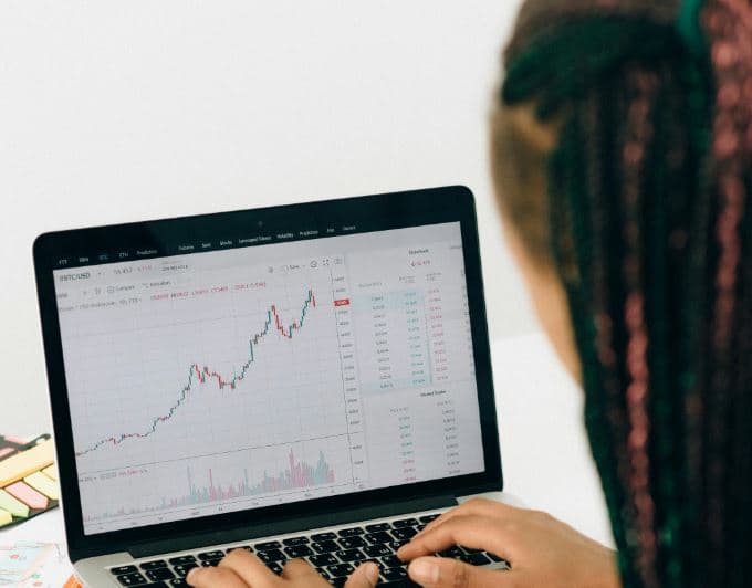 Forex Isn’t Just Currency Swaps: A Guide to Strategy, Psychology & Tech